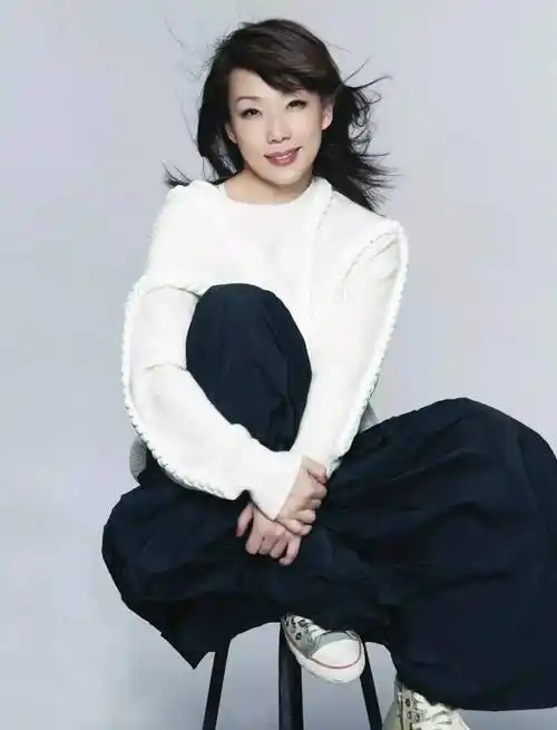 华语流行乐女歌手林忆莲经纪公司_同年_个人_专辑