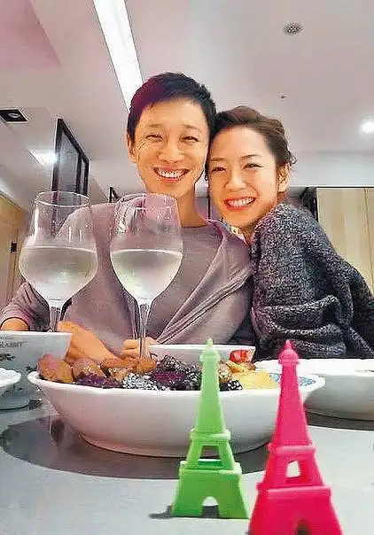 闪婚入豪门 台艺人杨千霈:每天幸福哭泣