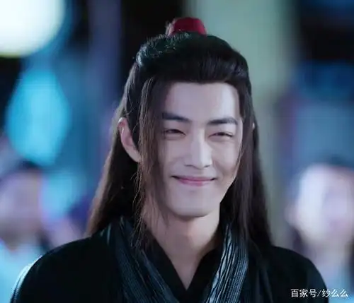 一组肖战魏无羡图片,肖战的笑容太绝了