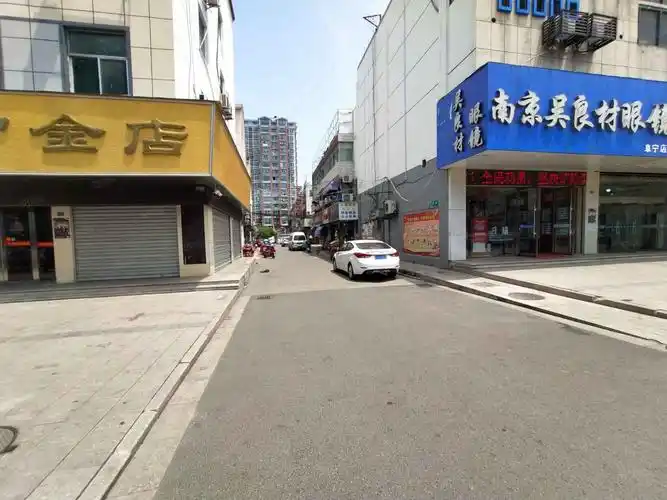 32)车位管理费:暂无数据小区地址:阜城大街幼儿园:暂无数据小学:暂无