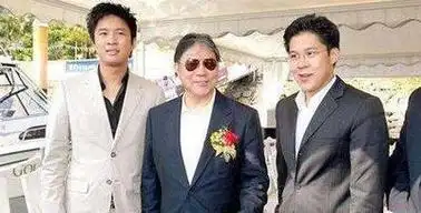 霍启刚:我敢不疼老婆吗?那可是拿3000亿继承权换的!