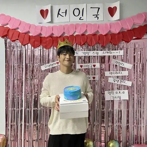 徐仁国怎么做到的这么可爱