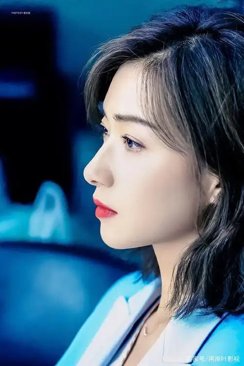 《乘风破浪的姐姐》万茜:高冷御姐如何成为万人迷