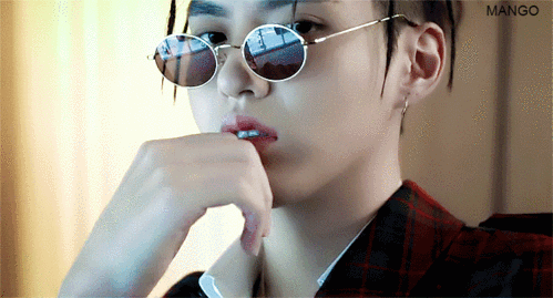 来自泡泡圈:                                      吴亦凡 浏览