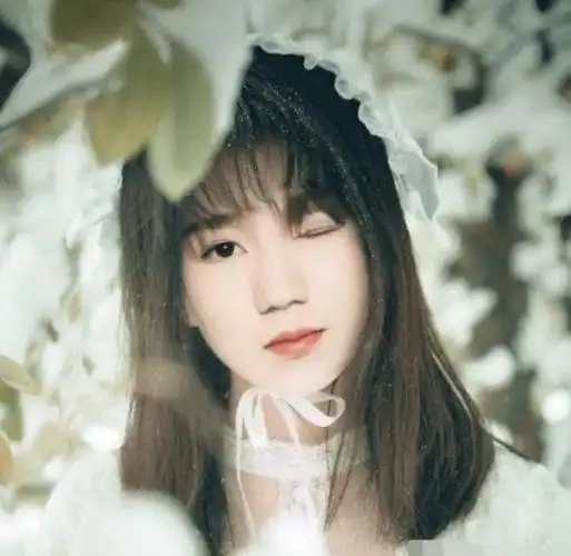 "恶心"程度再升级!风小逸女装形象曝光,长相清秀神似tf王源