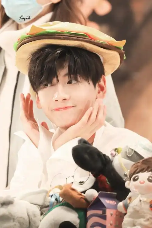 翟潇闻神奇公司在哪里 zxw 壶6 壶六