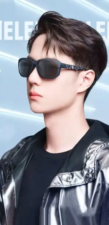 王一博戴眼镜小合集