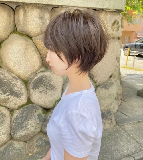 今秋新流行短发17款,染过就是美,好看时尚更有层次感