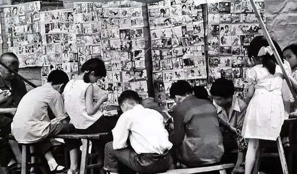 回顾70,80后真实的老照片,满满的回忆,我们都曾这样低成本长大