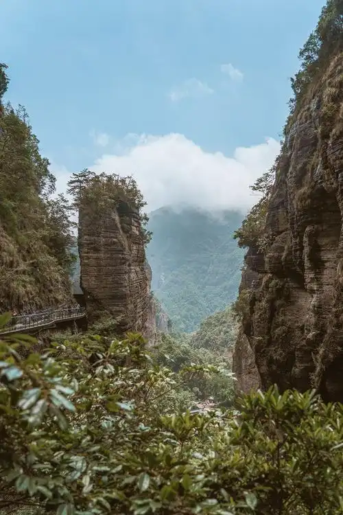 小龙女纵身一跃的断肠崖|山顶|险峰|绝情谷_网易订阅