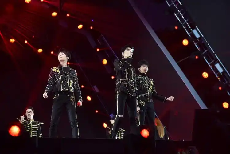 图为tfboys组合四周年演唱会现场.(图片由cnsphoto提供)