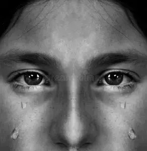 哭泣女孩图片-哭泣女孩素材-哭泣女孩插画-摄图新视界