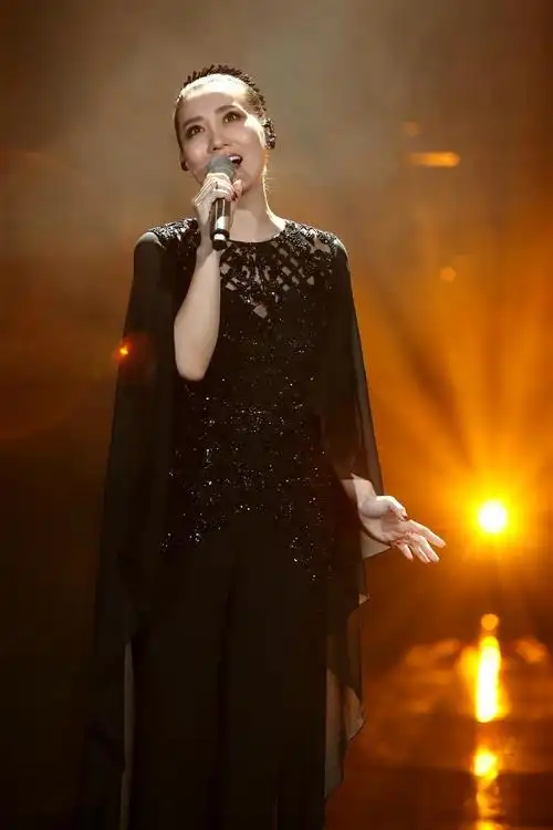 《歌手》谭晶"神改编"流行乐 京剧融合超震撼