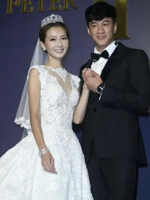 发福,与老婆相恋13年无子,自曝愿意尝试人工受孕何润东老婆名为林姵希