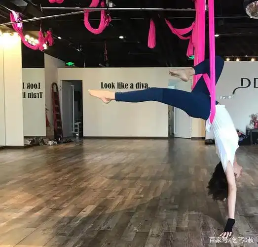 女明星健身照:第十期『王珞丹』