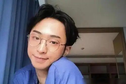 庾翰睿庾翰睿庾澄庆