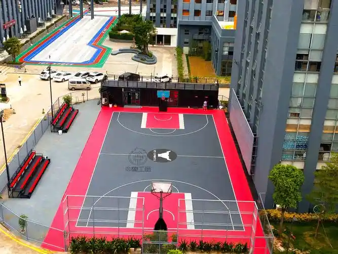 建一个篮球场大概要多少钱,使用什么材料合适