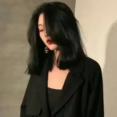 好看的黑白头像女生霸气