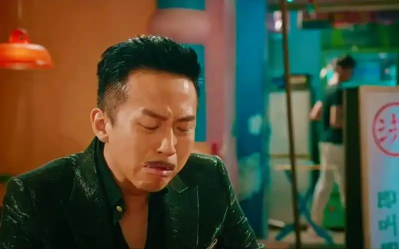 《美人鱼》邓超饰刘轩,白手起家的地产大亨