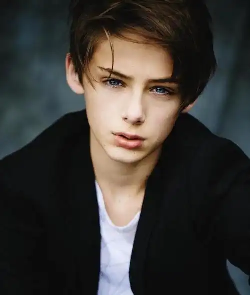 世界上最帅的男孩被封为世界最帅的小男孩