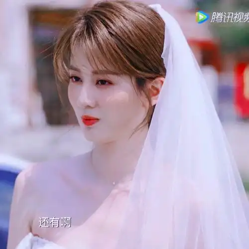 乔欣头像08星期三