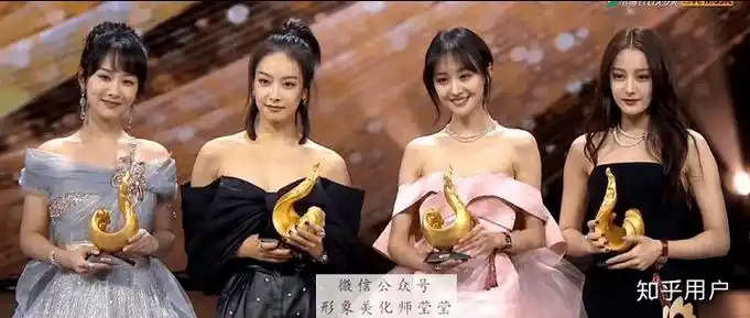 为什么,明明关晓彤比鞠婧祎难看一点,却在合照中碾压了鞠婧祎?