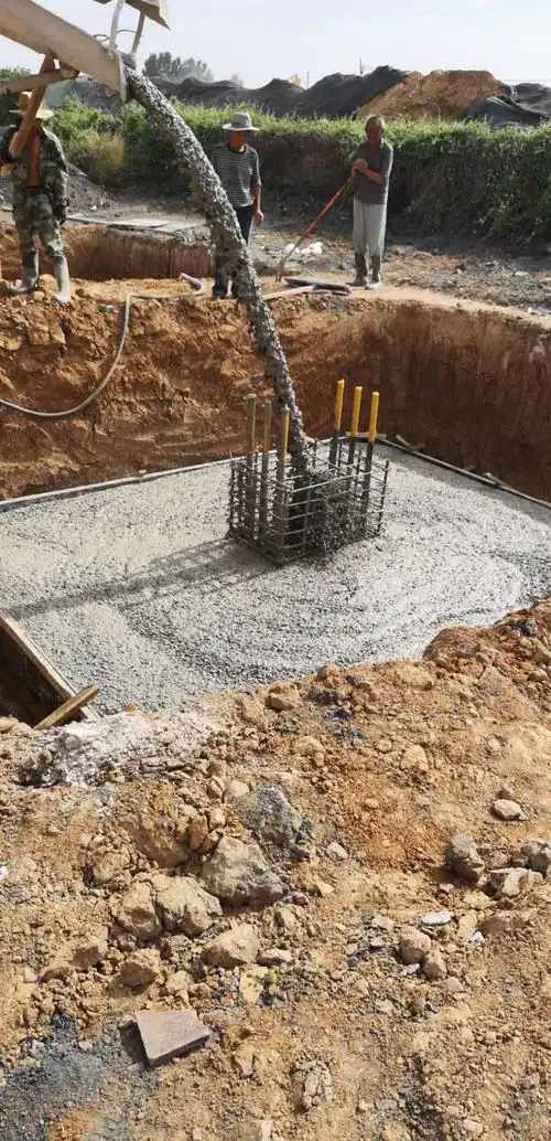 创业服务中心三期 ★项目情况:  17#厂房承台基础浇筑完成90%,基础