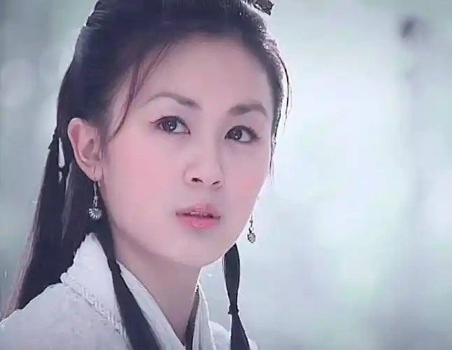 的古装又美又灵,后来她们嫁人,就慢慢被遗忘了_霍思燕_杨若兮_造型