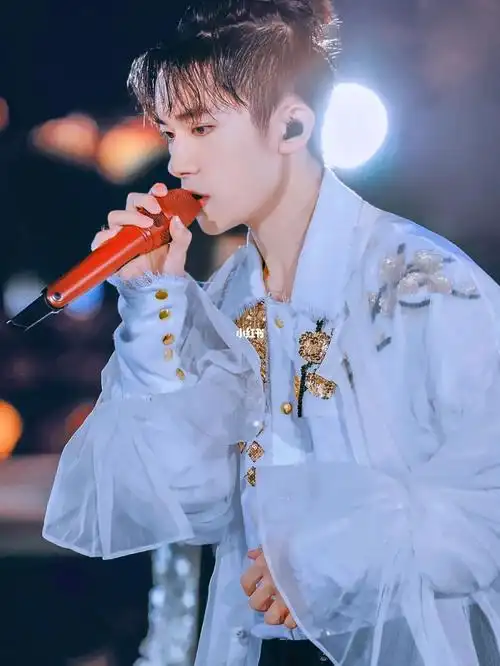 易烊千玺六周年演唱会