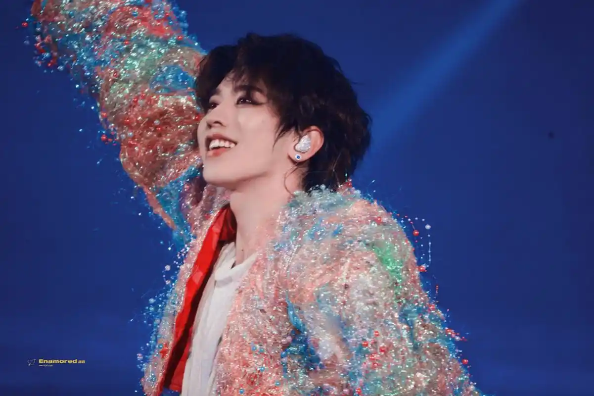 【蔡徐坤的新加坡站巡演将如期举行】 迄今为止,蔡徐坤方面均未对此