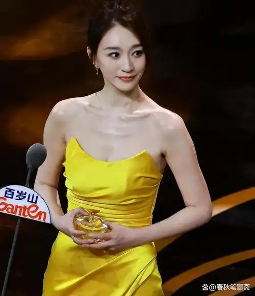 47的"人间尤物"李小冉,感情遭遇挫折后,如愿收获完美爱情