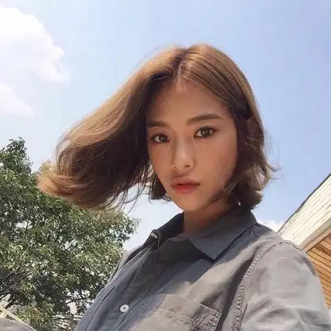 简约短发女头像 女生头像图片大全 -【爱个性】