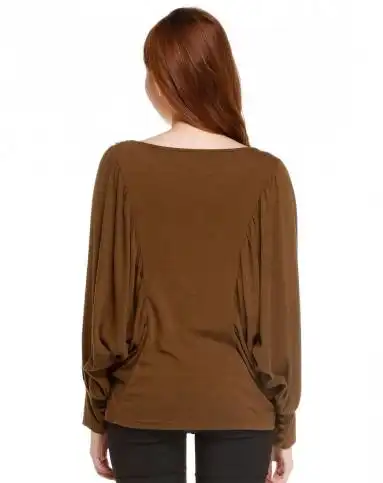 褐色时尚蝙蝠长袖上衣