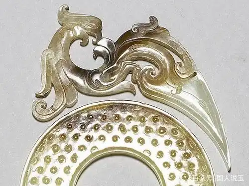 春秋战国时期玉凤鸟