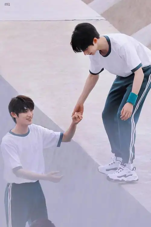 阿程哥保护小霖铛贺峻霖守护丁程鑫