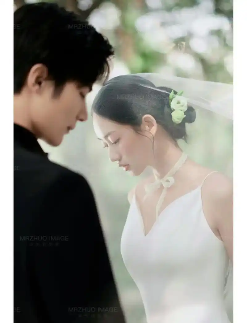 纪实性的森系婚纱照融合自然的清新与纪实摄 - 抖音