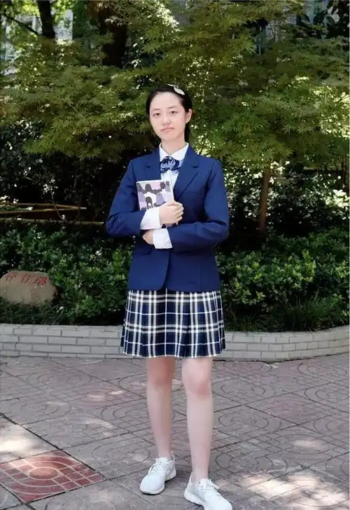 南京十几所高中校服云集哪家校服最好看