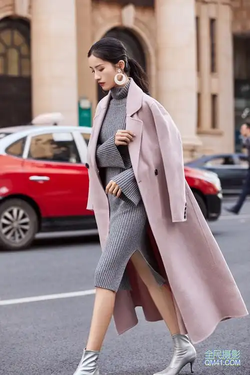 羊咩咩超可爱,模特_大衣欧美风街拍,欢迎约拍