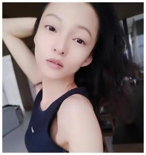 6 位女星素颜惊艳,化妆后更美如花,解密:卸妆后身份大揭秘_柳岩_什么