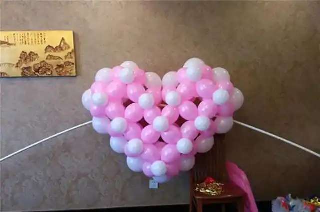 气球怎么在墙上拼爱心有哪些注意事项