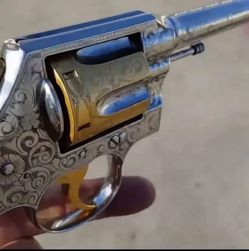 枪械欣赏系列一波金灿灿枪图来袭当心晃眼