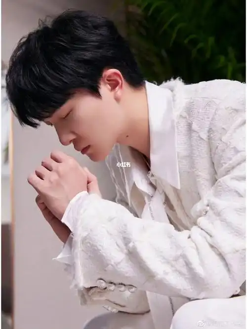 这个似笑非笑啊啊啊啊啊啊啊啊啊啊!#周深  #宝藏男孩周深