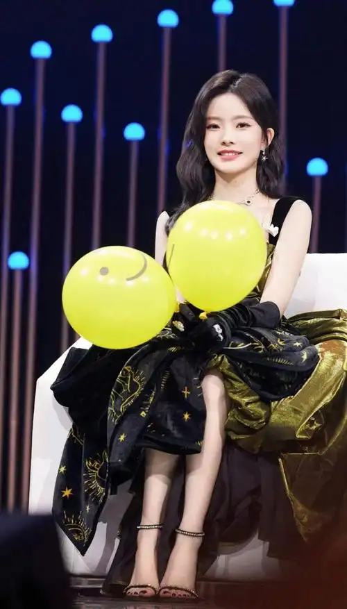 同时也是影视演员,自从2016年参加芒果tv选秀娱乐节目《超级女声》后