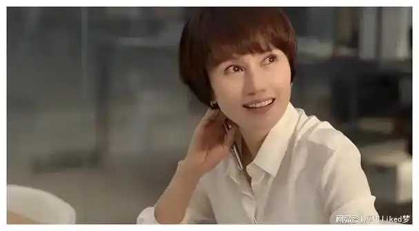 袁泉素颜央视畅谈,网友盛赞:一席话胜十年修行