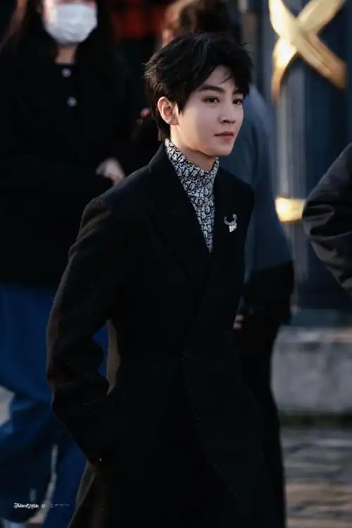 paris·karry·dior@tfboys-王俊凯