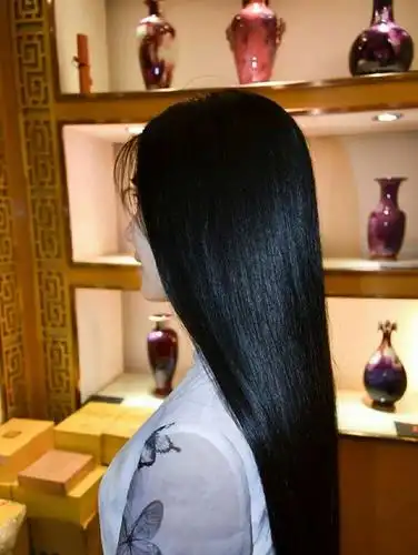 如丝般闪亮的秀发