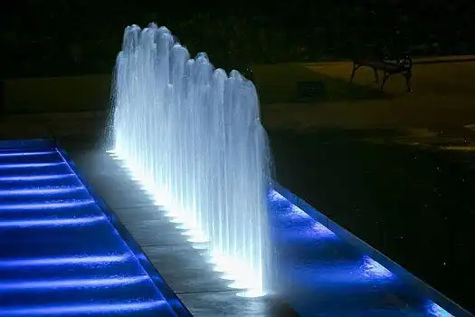 喷水池图片大全_喷水池高清图片下载_图片网