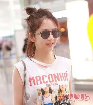 中长发半丸子头怎么扎 女神半丸子头_发型师姐