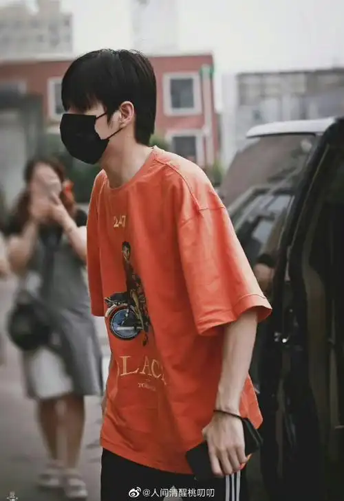 张颜齐丨庆怜丨甘望星丨易烊千玺丨赖美云丨敖子逸看起来就活力满分呀