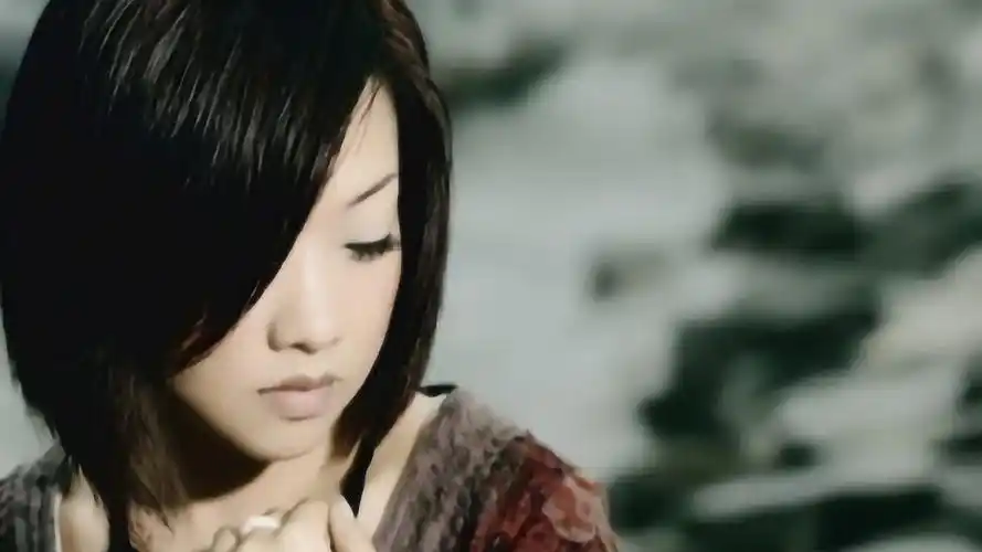 伤感情歌陈瑞一曲藕断丝连比白狐好听百倍果断收藏